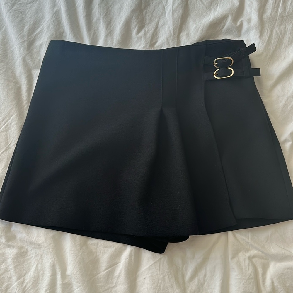 Black Zara skort with buckles